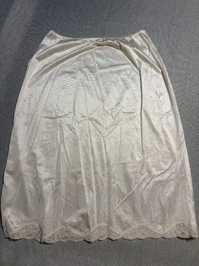 Kayser VTG 80s Ivory Cream Lace Trim Half Dress Slip Skirt Large Cottagecore USA